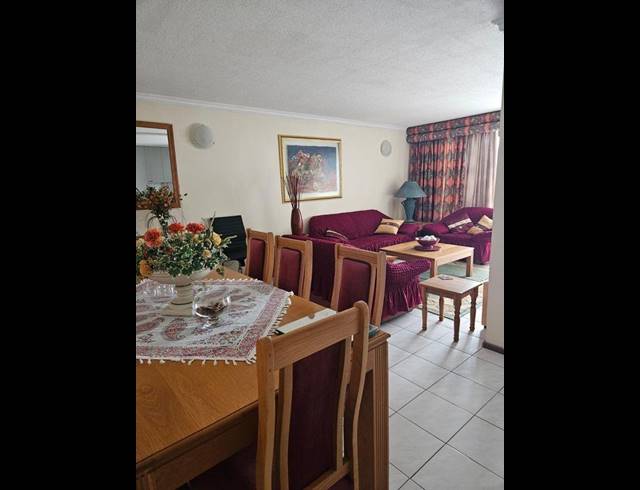 3 BEDROOM APARTMENT FOR SALE IN MARGATE BEACH